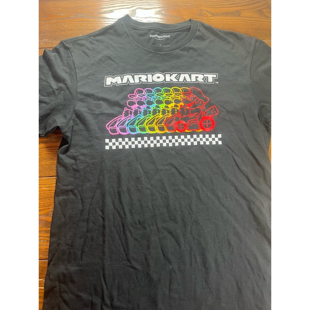 Nintendo Short Sleeve Men's Medium Black Mario Kart Graphic Short Sleeve 2023